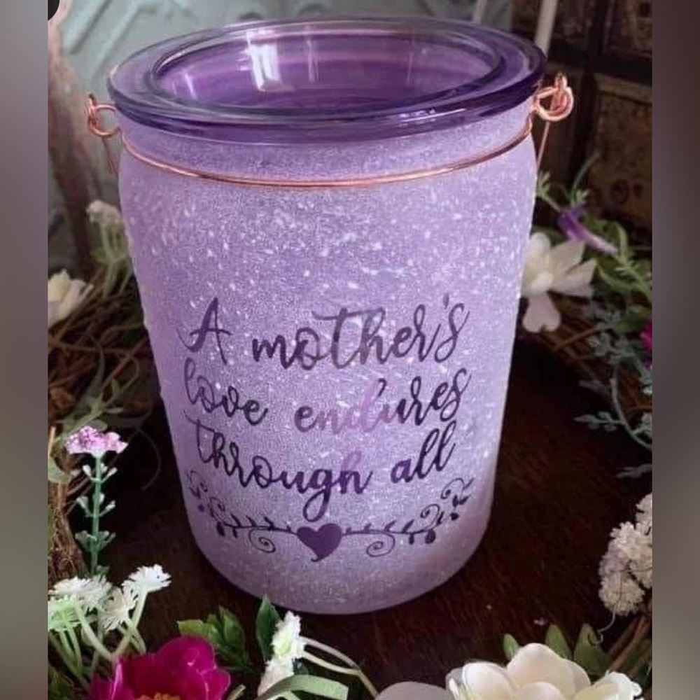 A Mother’s Love Scentsy Warmer- New in Box- $45 - Picture 3 of 8